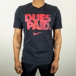 Nike men's black graphic tee short sleeve